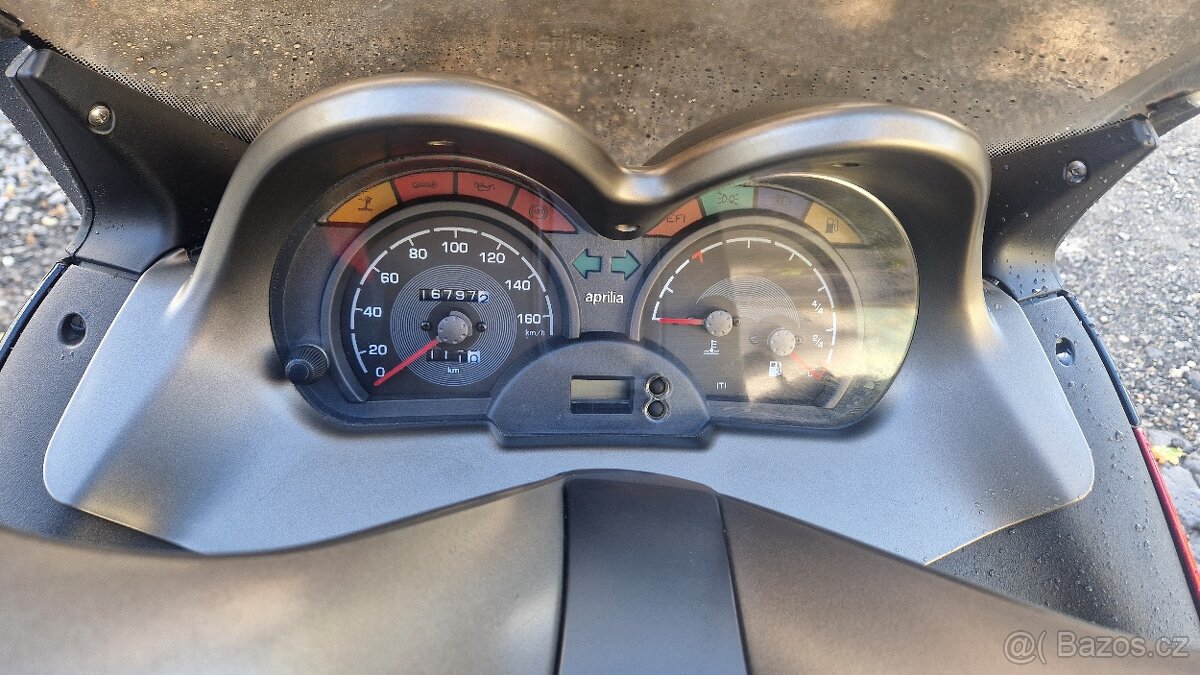 Aprilia Atlantic 125 - 5