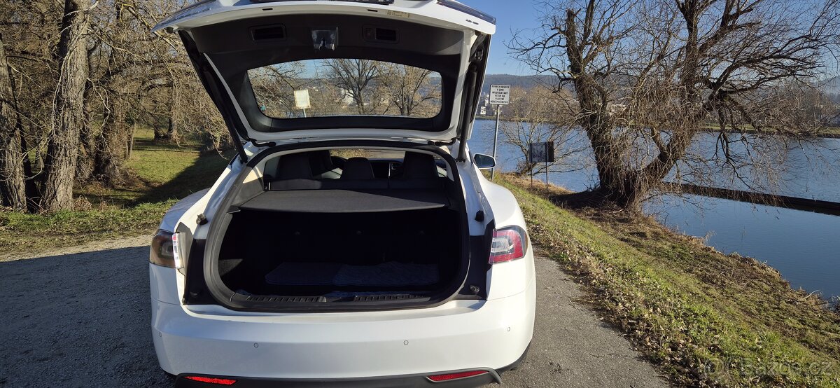 Predam Tesla S 85 - 5