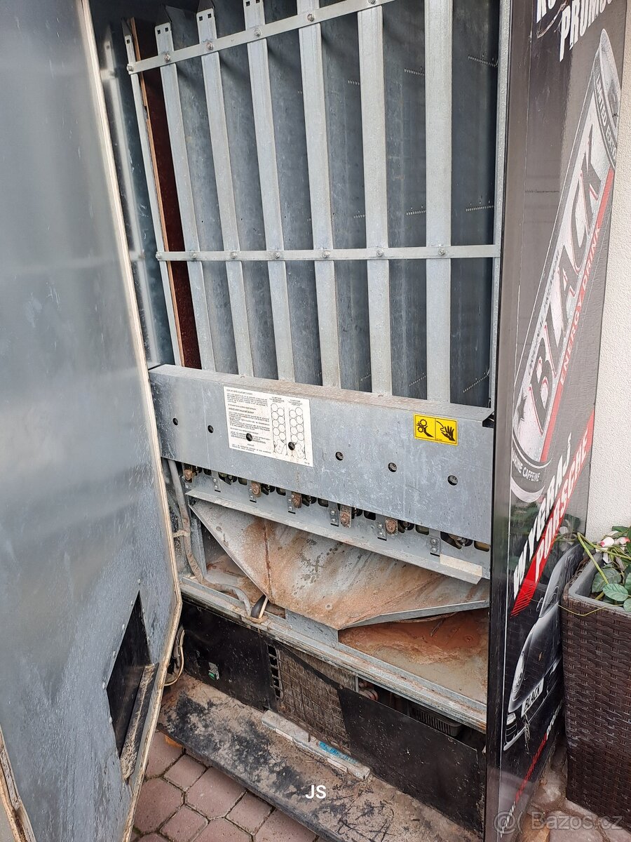 Automat na nápoje - 5