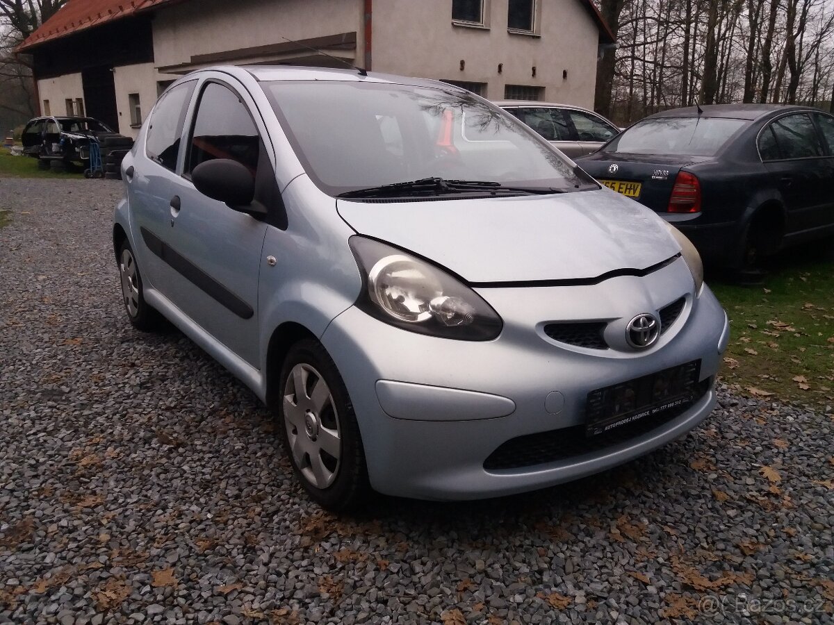 NÁHRADNÍ DÍLY - Toyota Aygo - 5