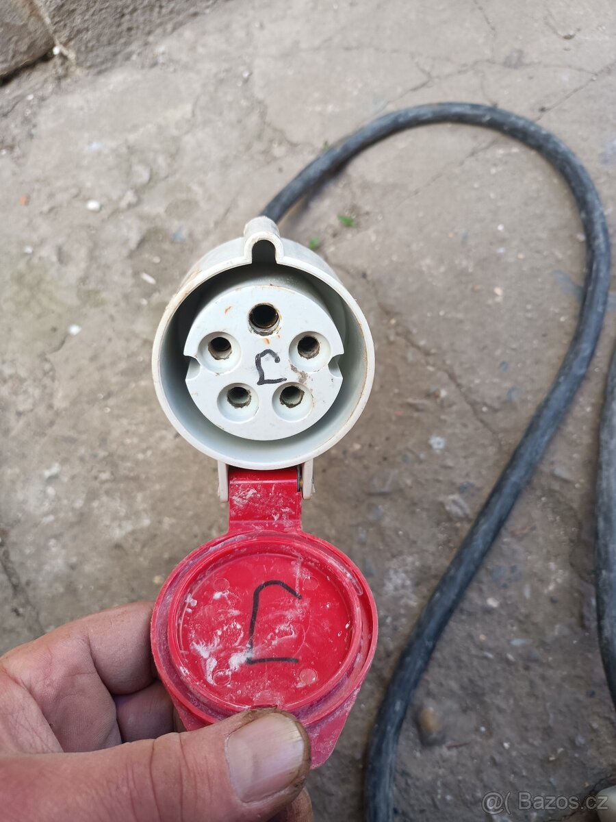 Prodlužovací kabel 380V - 5