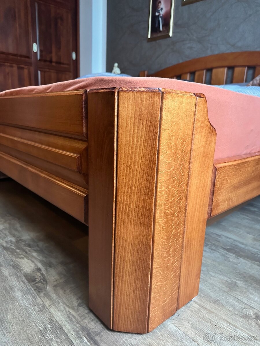 KRÁSNÁ LOŽNICE Z DUBOVÉHO MASIVU - 5
