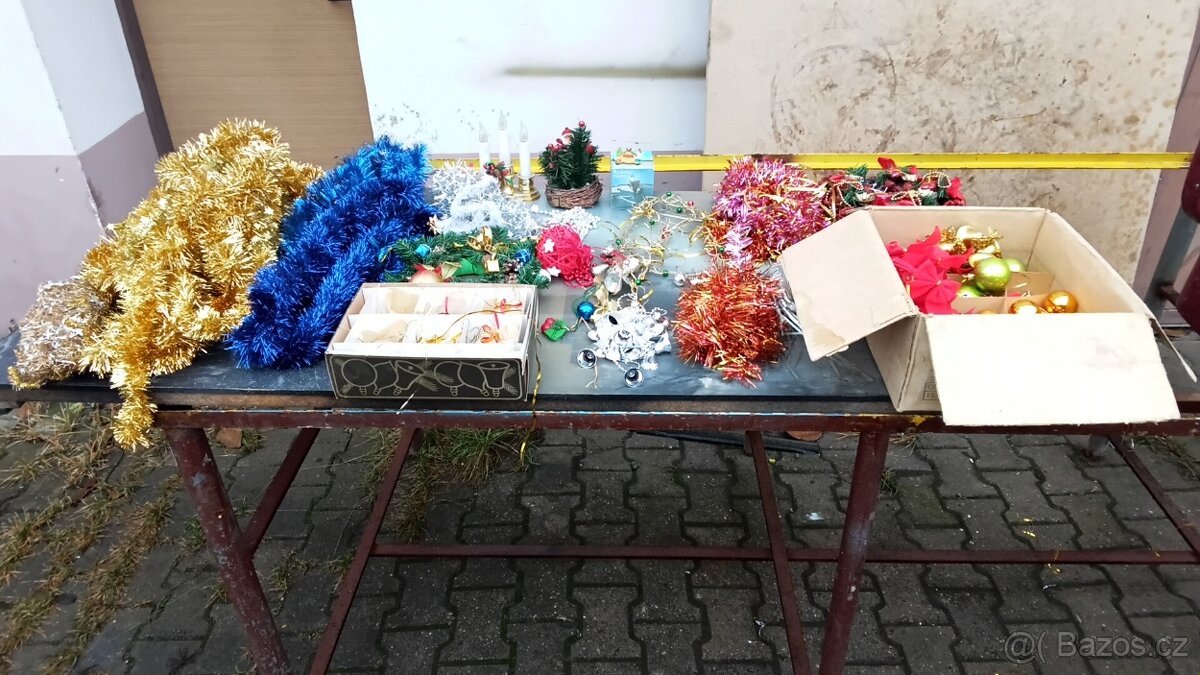 Retro vánoční ozdoby ,řetězy,rolničky a jiné . - 5