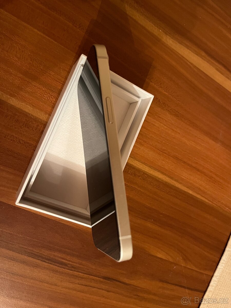 iPhone 13, 128 GB, Starlight - 5
