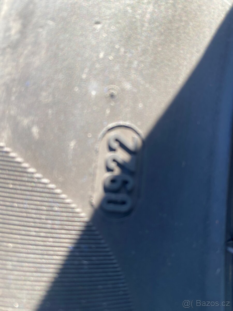 255/45 R19 pirelli P zero - 5