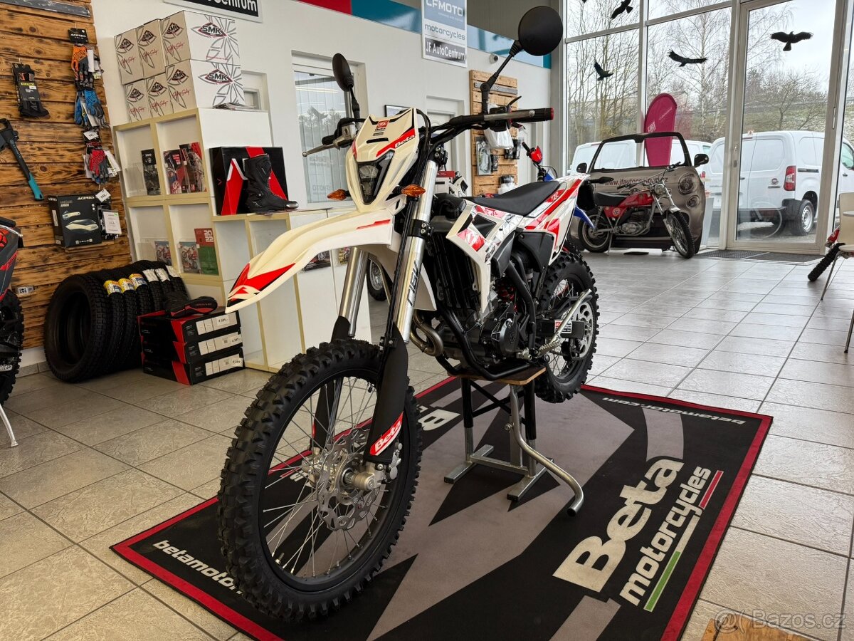 RR Enduro 4T 125 T MY25 - bílá
