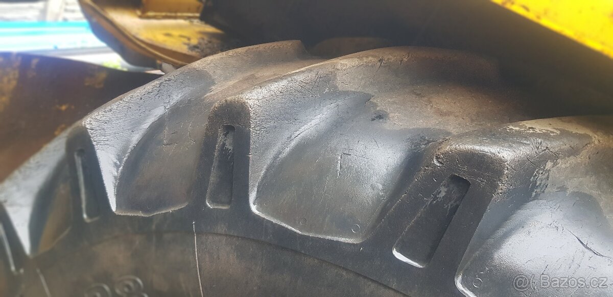 Caterpillar 428B - 5