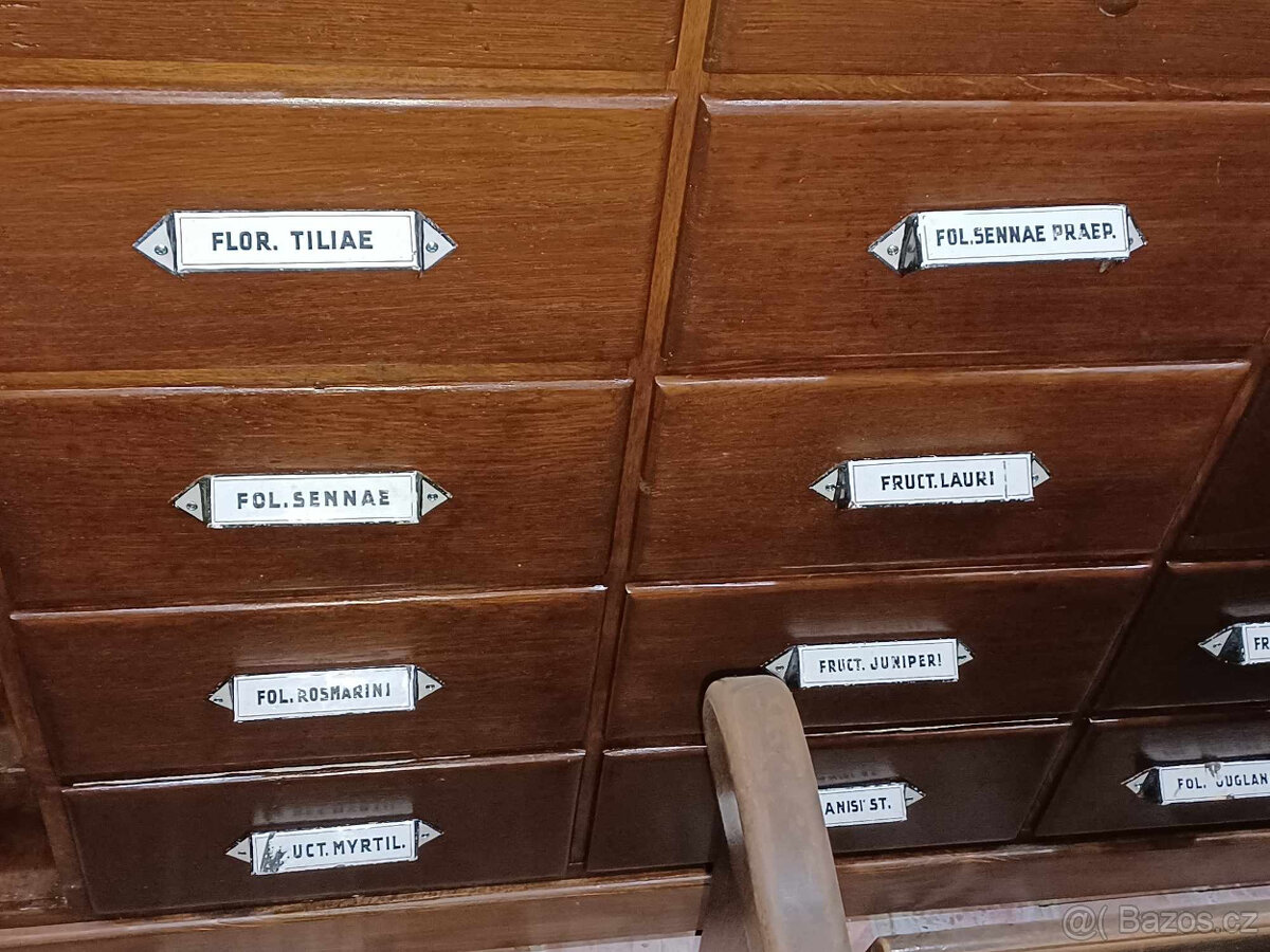 Starožitná lékárenská tára - šuplíkovač, komoda - 5