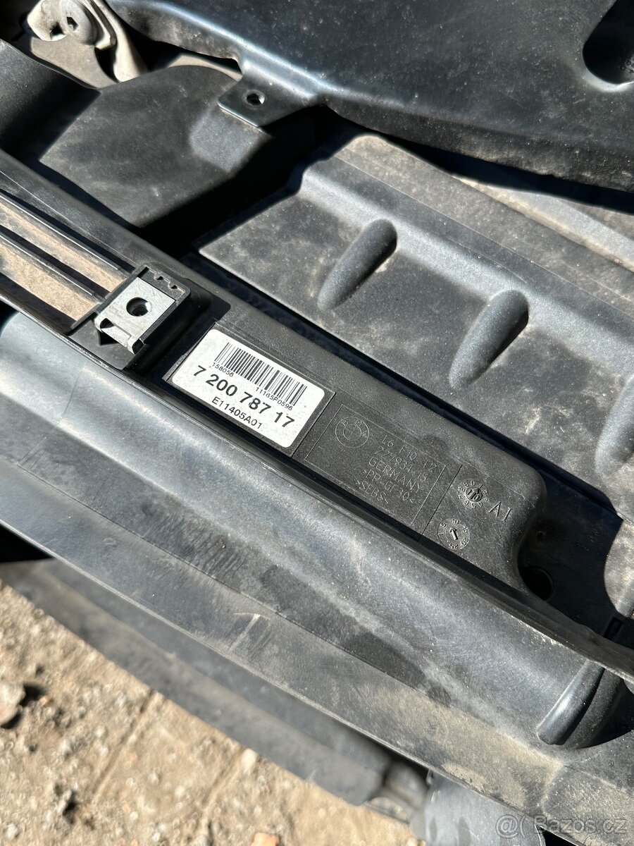 Přední chladičová stěna BMW F10/F11 520d - 5