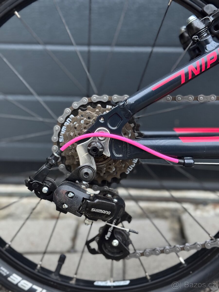 Dětské kolo Core Nipper 20", černý mat s růžovou, 8.2kg - 5