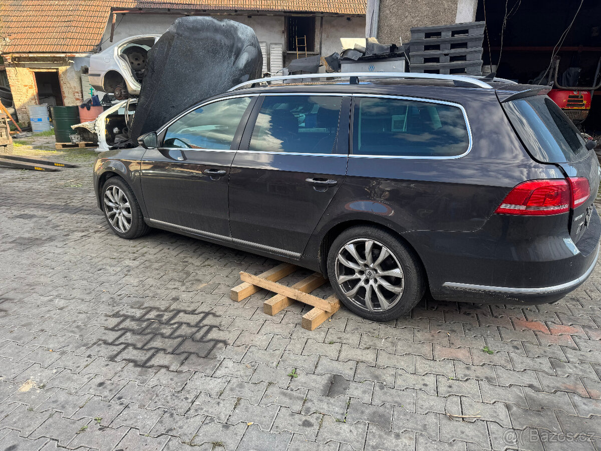 Passat B7 2012 - Pouze díly , Hořovice okr Beroun - 5