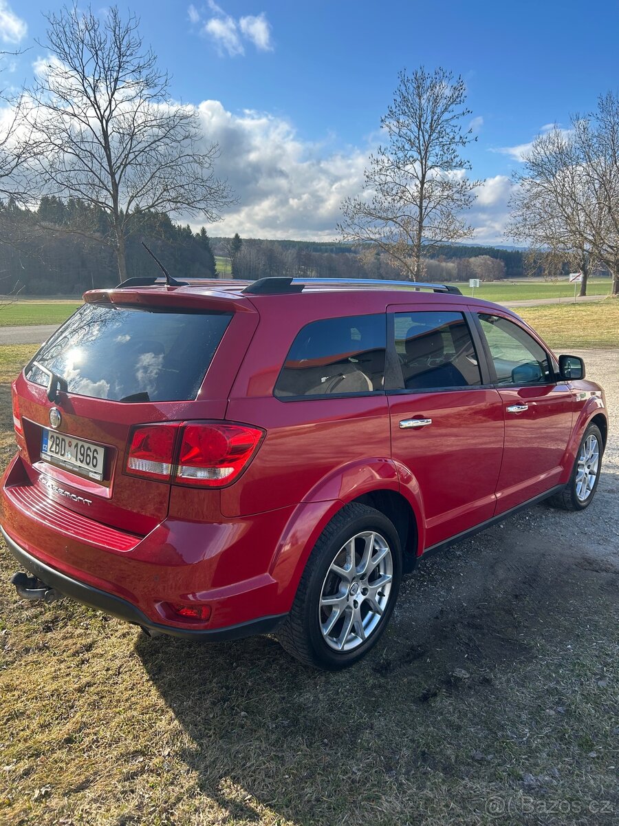 Fiat Freemont 2.0L 125kw AWD 7 míst - 5