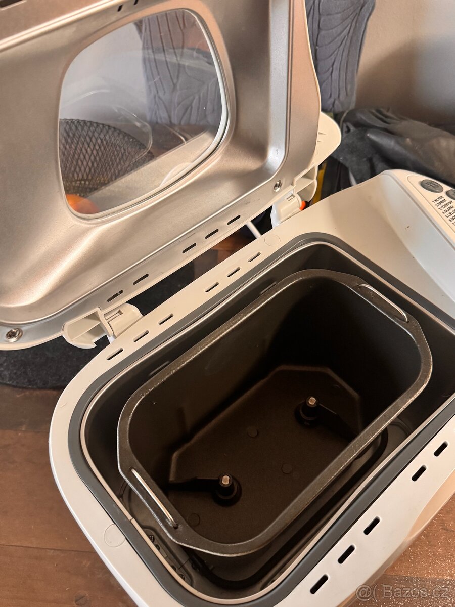 Prodávám domácí pekárna Siesta ETA 0149 - 5