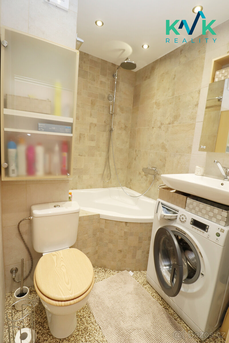 Prodej světlého bytu 1+1 po rekonstrukci – kompletně vybaven - 5