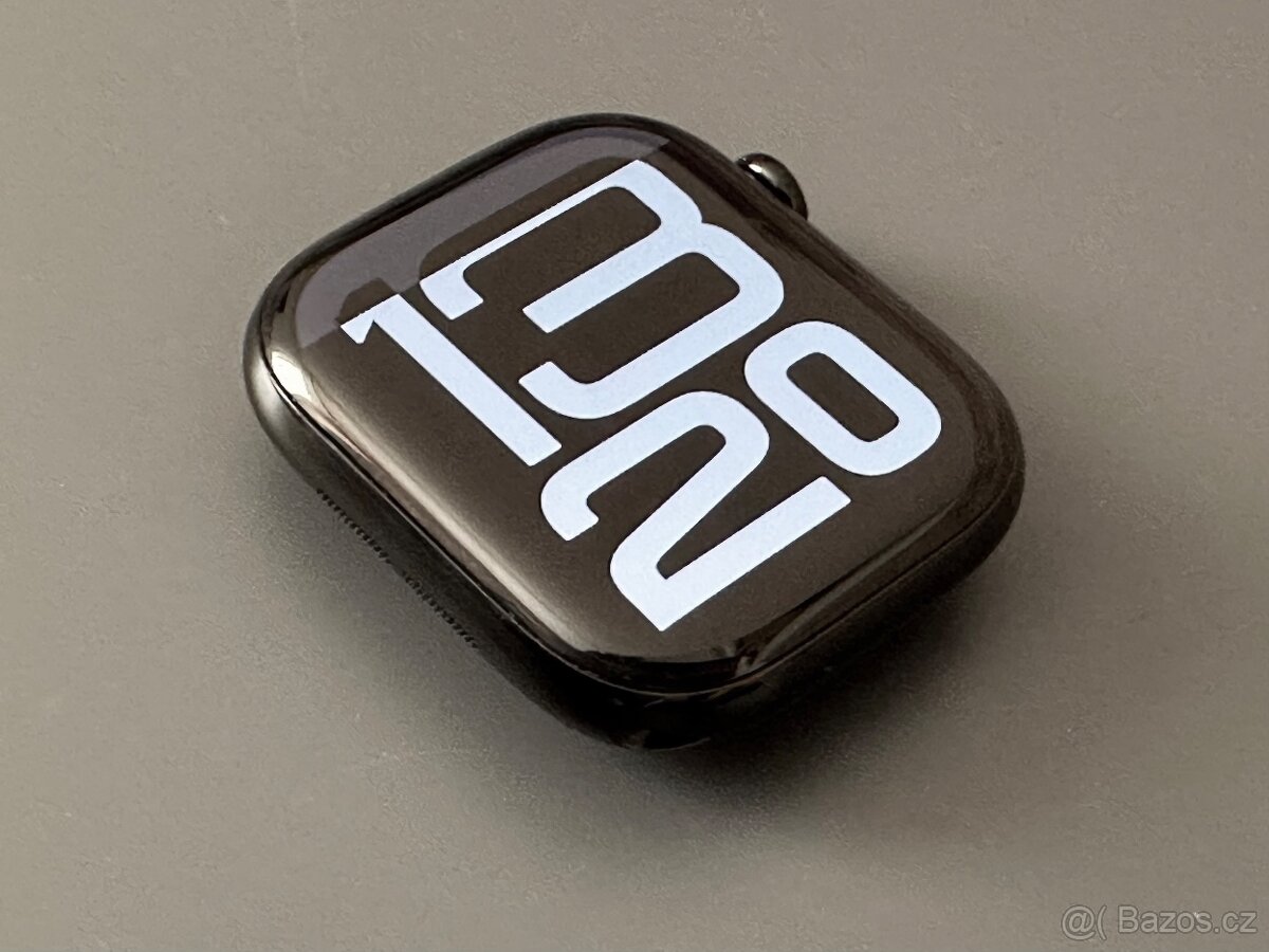 Apple Watch Series 10 46mm, jen vyzkoušené, 2x nový řemínek - 5