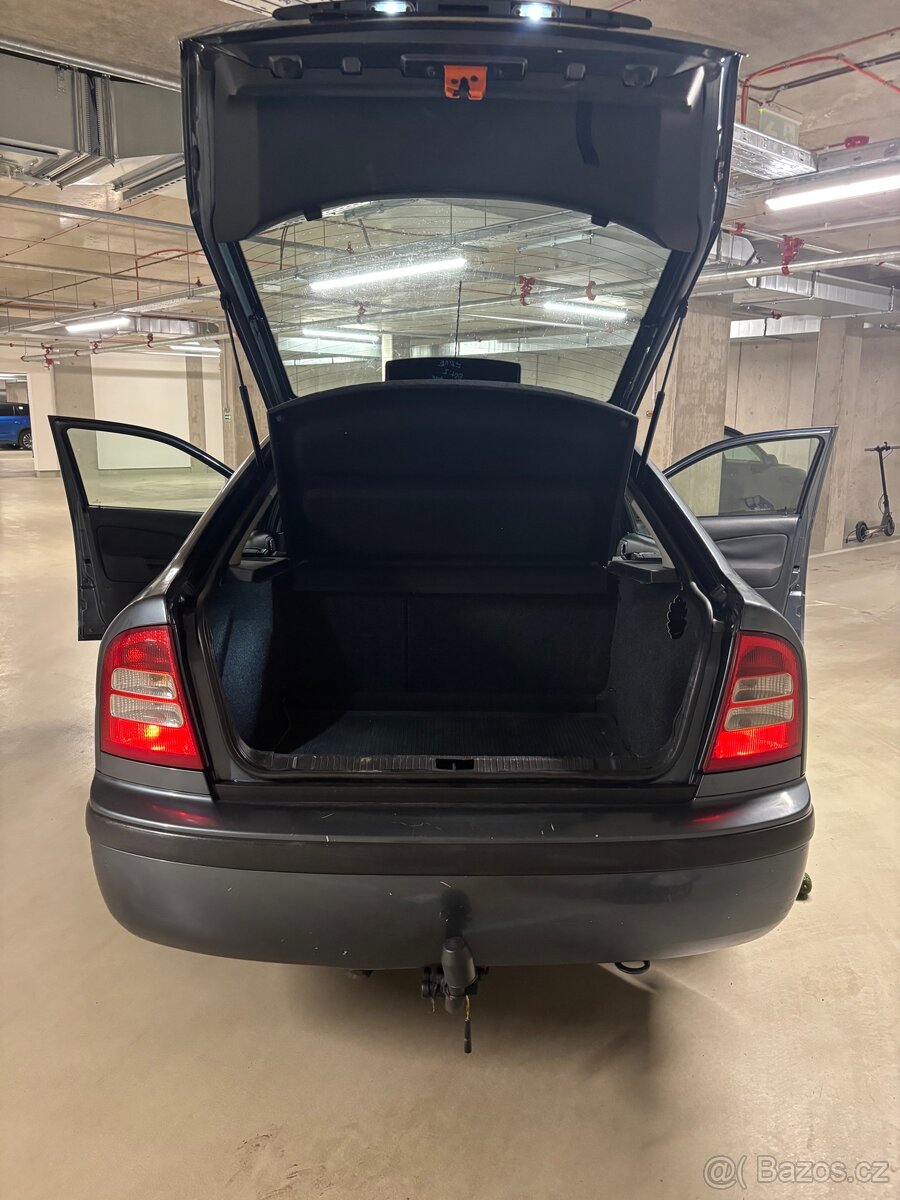 Škoda Octavia Tour 1.6 MPI - 5