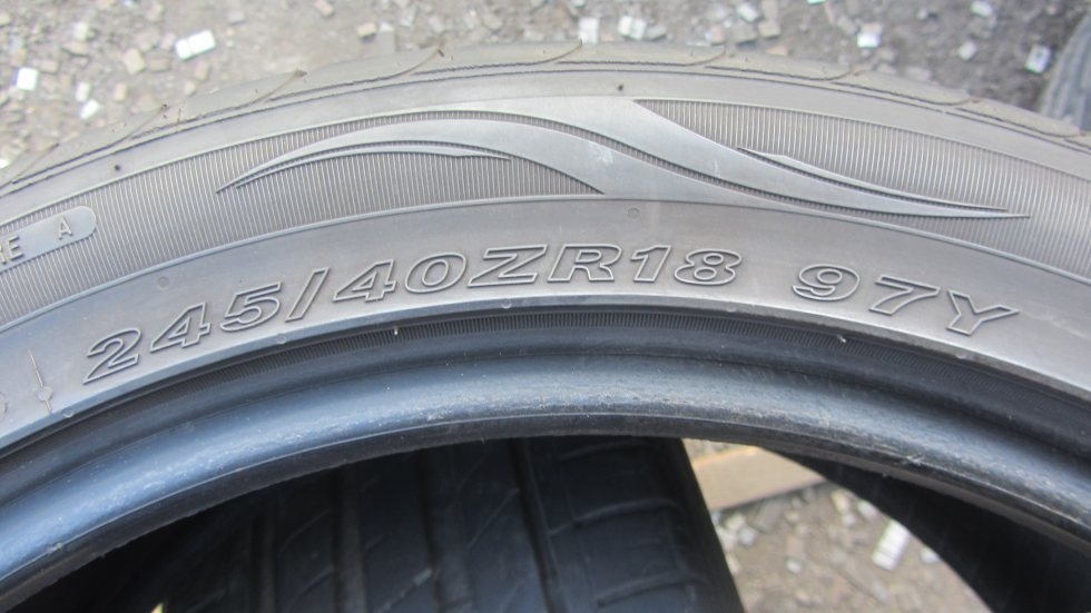 Letní pneu 245/40/18 Nexen - 5