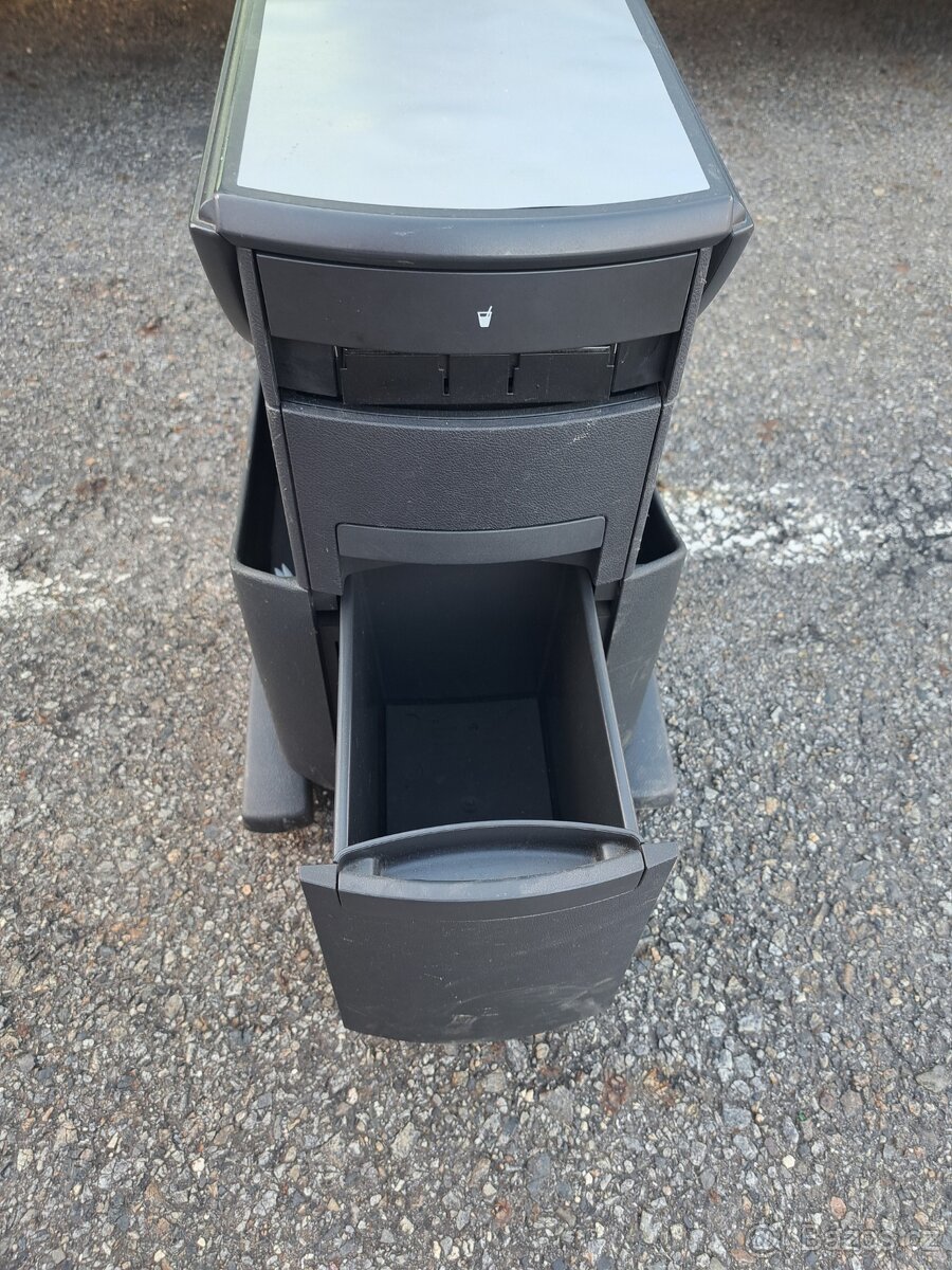 Stolek do Multivanu T5 T6 - 5