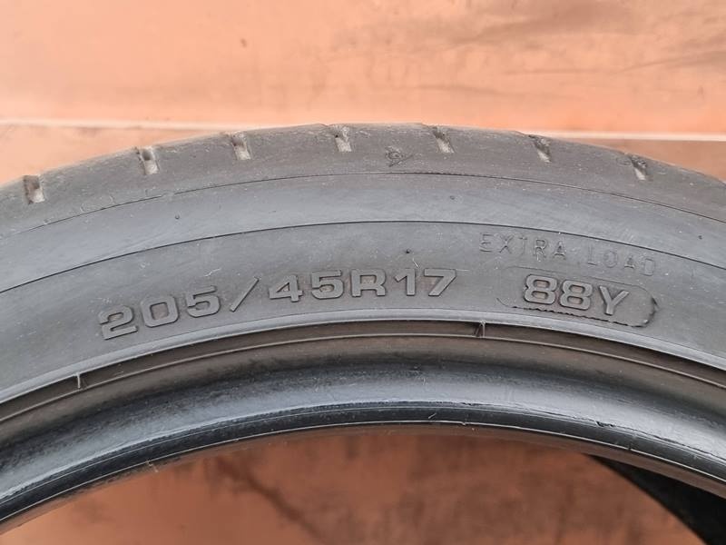 Letní Dunlopl 205/45/17 - 5