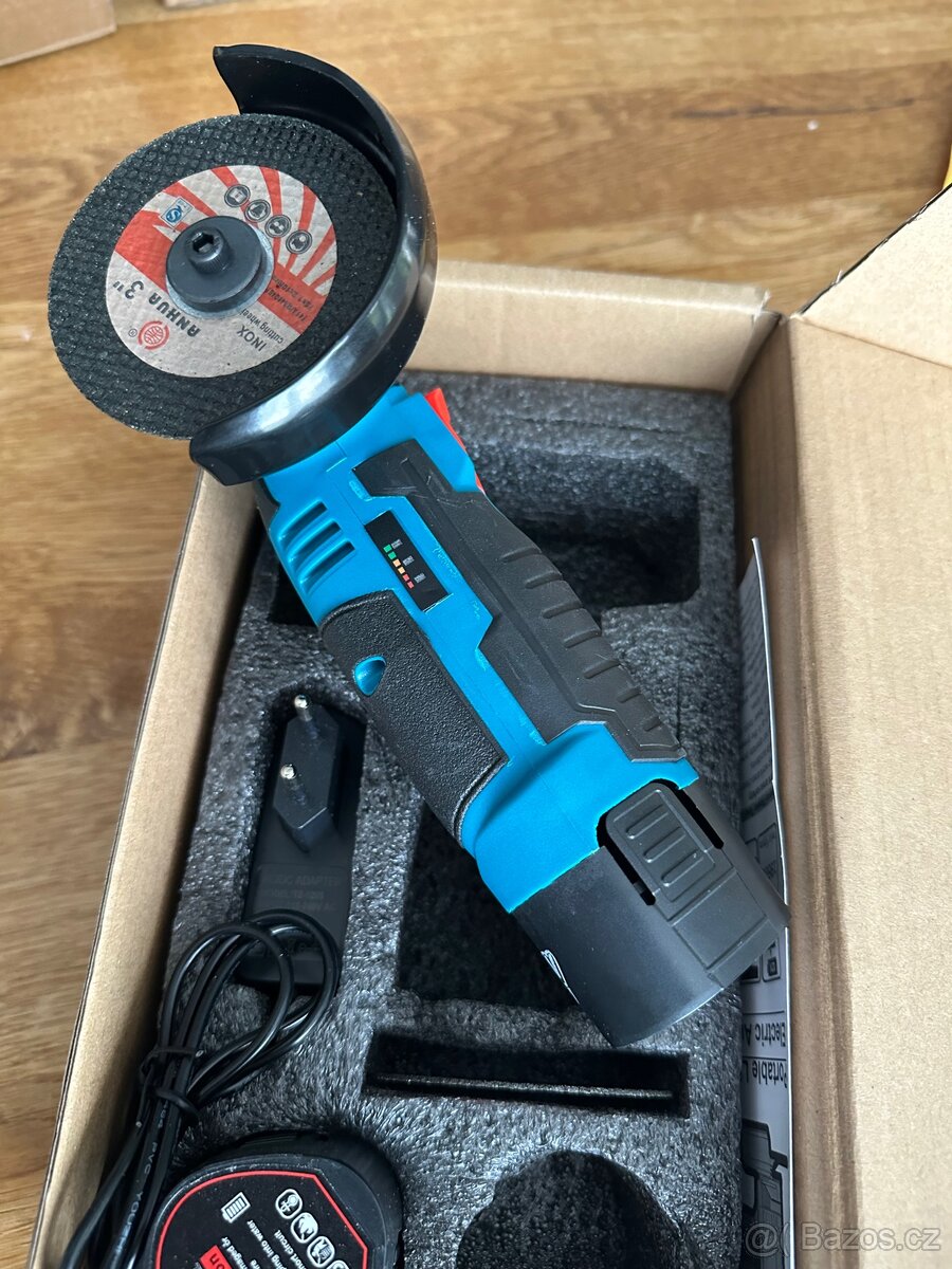AKU flexa 3” + 2x baterie - NOVA - 5