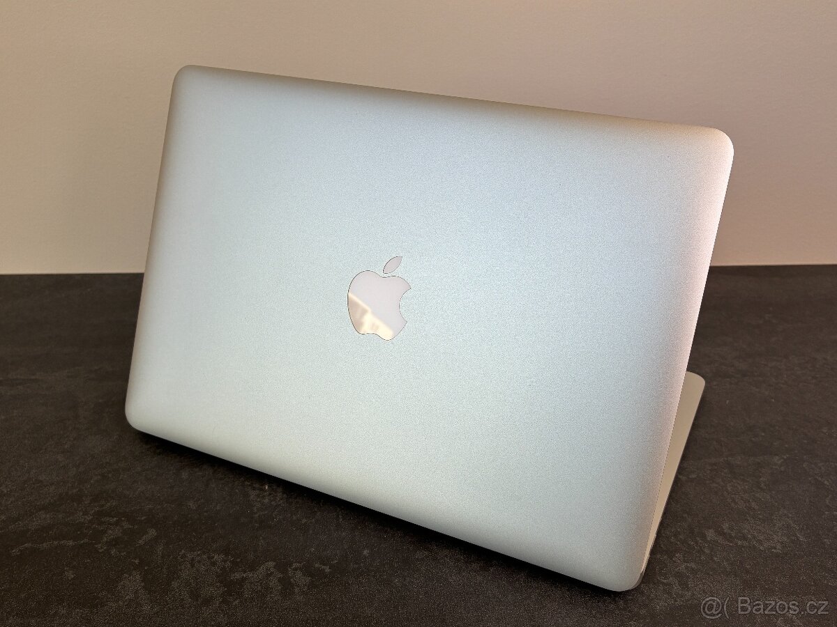 MacBook Air 13'' 2015 / i5 / 4GB / 128GB SSD - DPH - 5