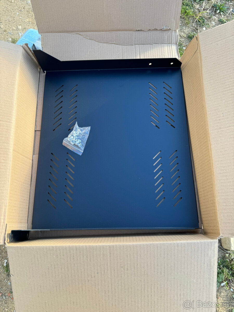 Nástěnný rozvaděč Triton hl.600mm – RACKOVÁ SKŘÍŇ - 5