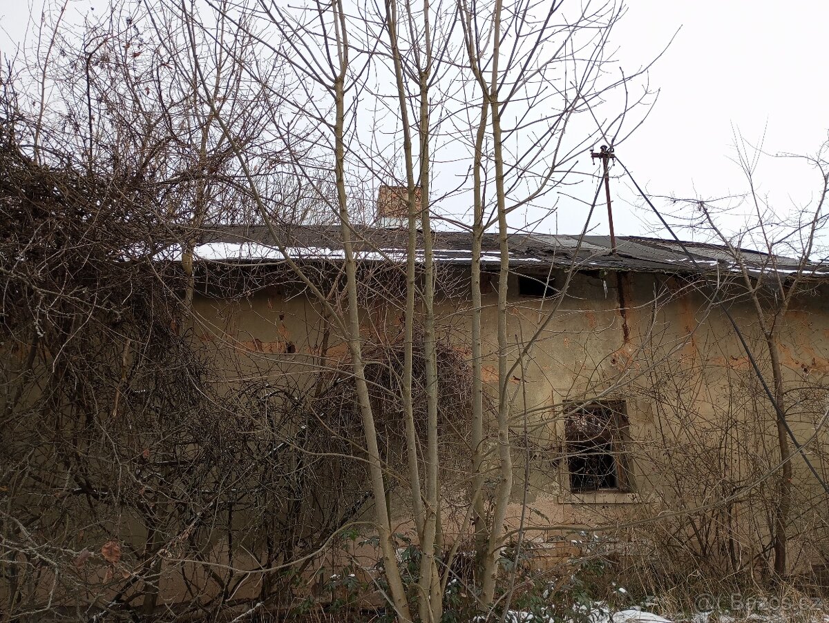 Prodej domu s pozemkem, k demolici, s podaným projektem - 5