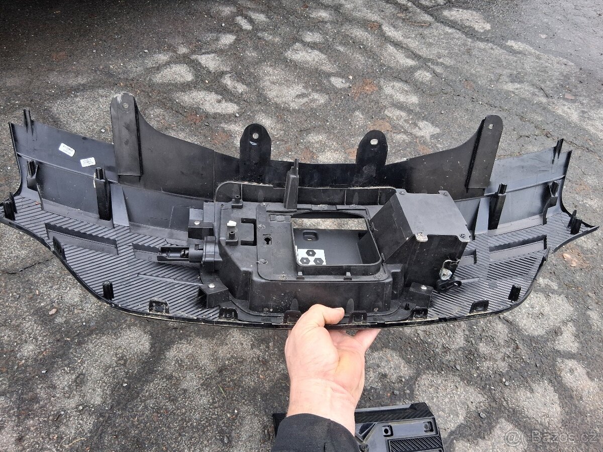 Dacia spring maska - 5