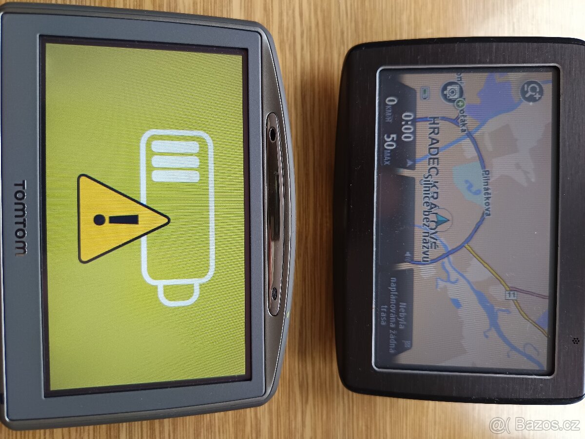 2x Navigace TomTom viz foto - 5