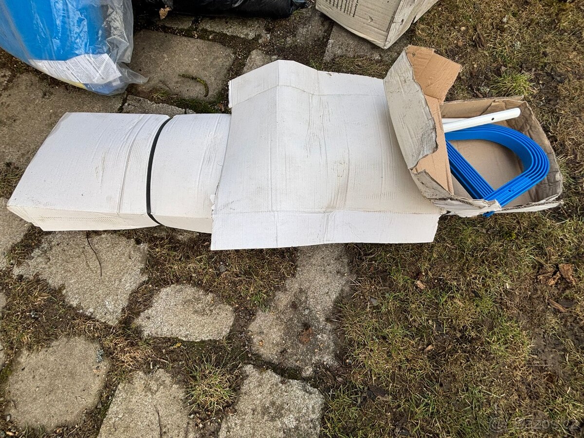 Nový bazén nerozbalený - 5