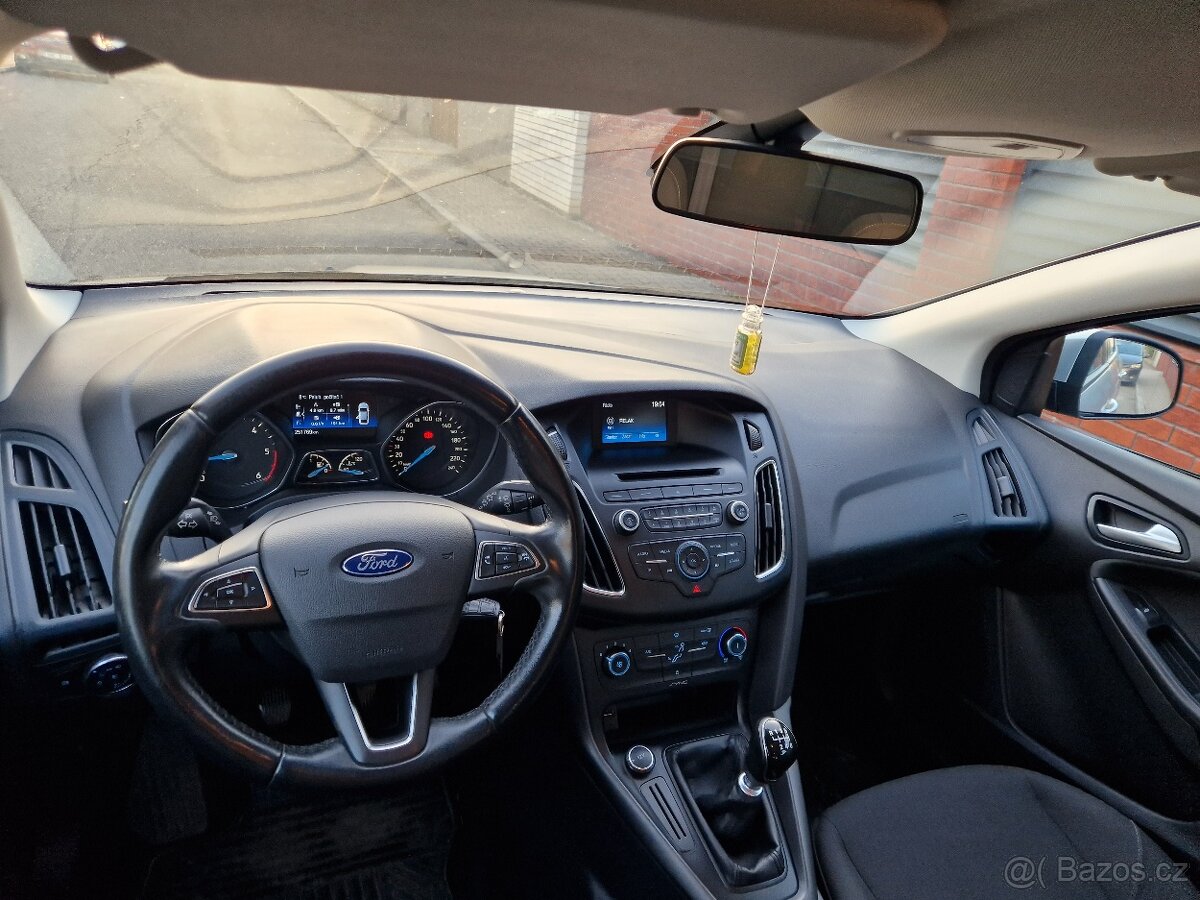 Ford Focus Combi 1.5 tdci - 5