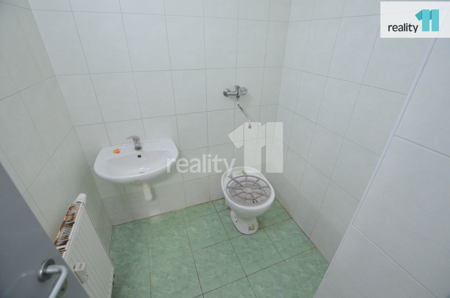 Pronájem komerčních prostor 297m2, Husova, Humpolec - 5