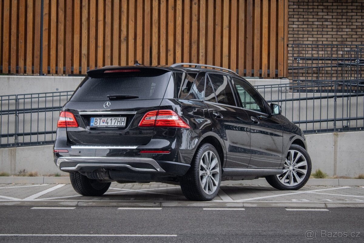 Mercedes-Benz ML 350 BLUETEC 4MATIC - 5