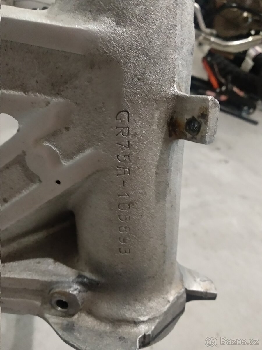 Suzuki GSX R 750 rám + švýcarské doklady - 5