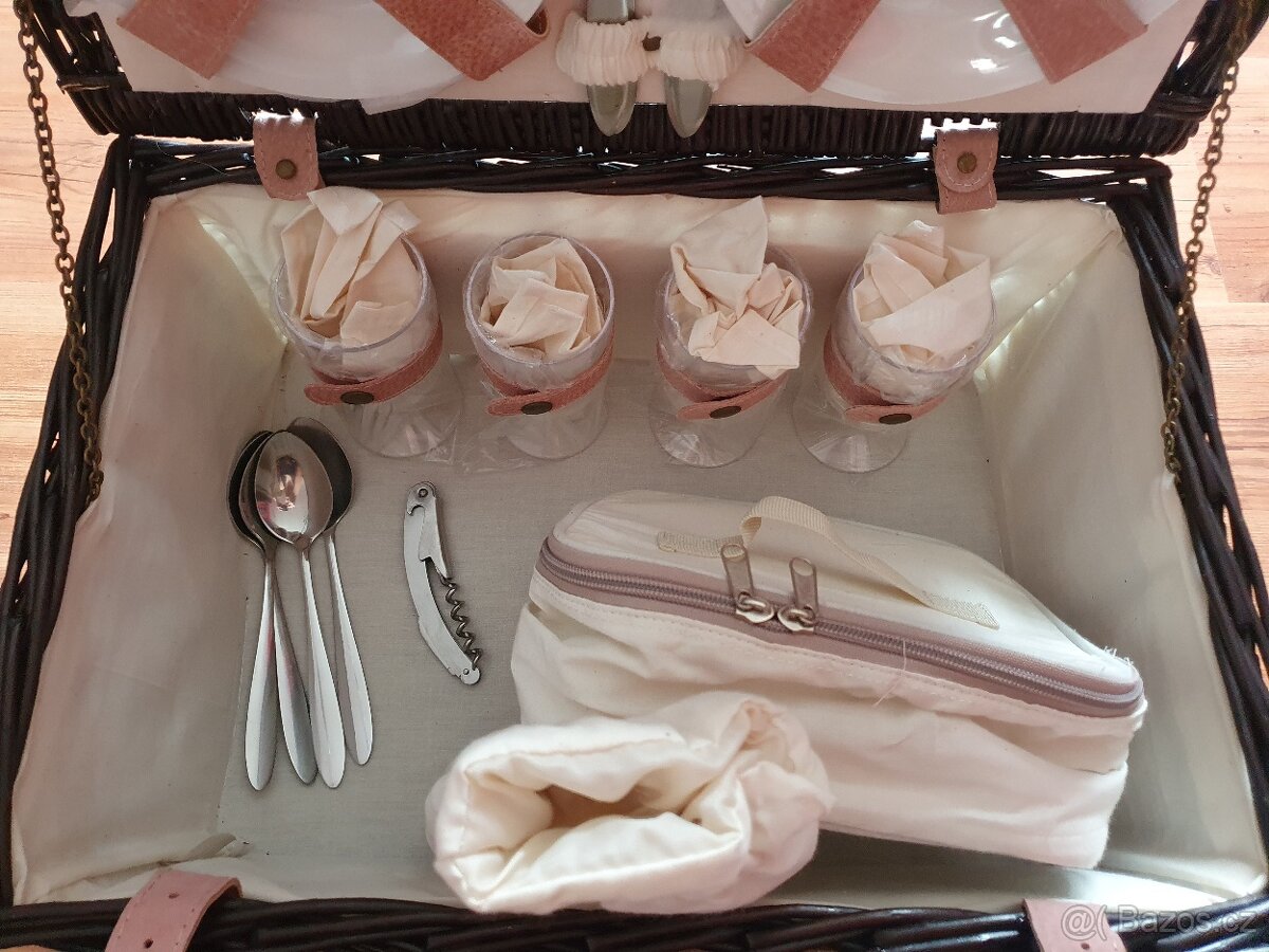 Piknikový koš pro 4 osoby s porcelánovým nádobím - 5