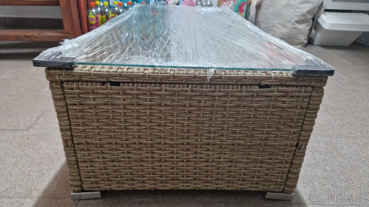 Ratanový zahradní stůl - 5