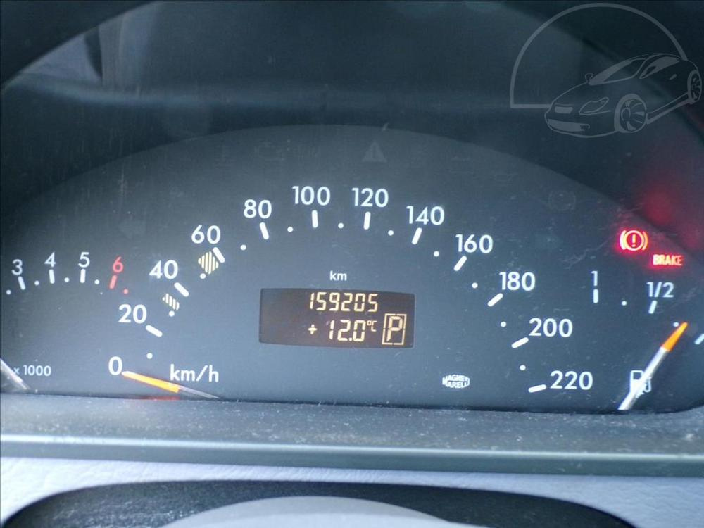 Mercedes-Benz I 1,6 AUTOMAT - 5