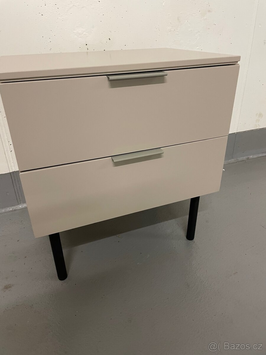 Béžový noční stolek Totem - 5