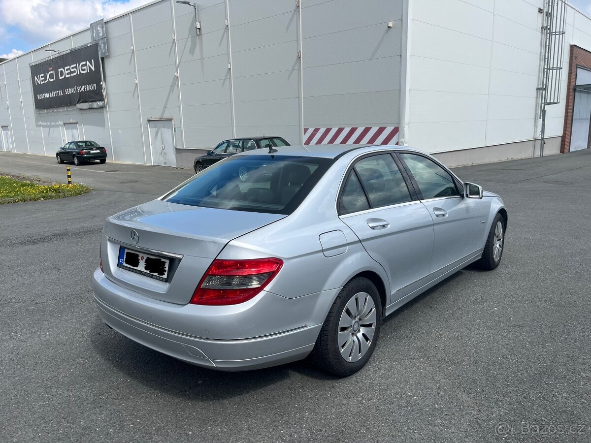Mercedes Benz C180 - 5