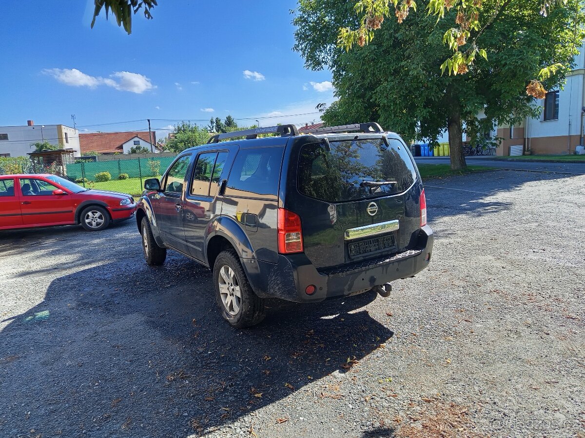 Nissan Pathfinder 2005 - 5