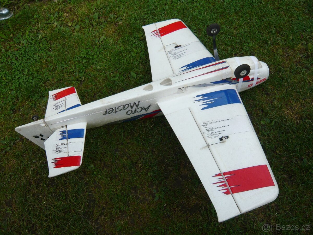 RC model letadla AcroMaster - 5
