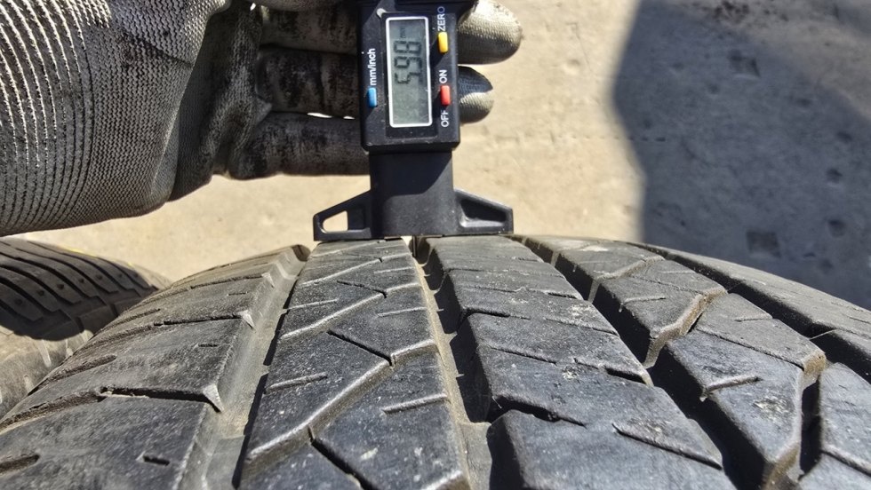 Letní pneu 215/60/17 Dunlop - 5