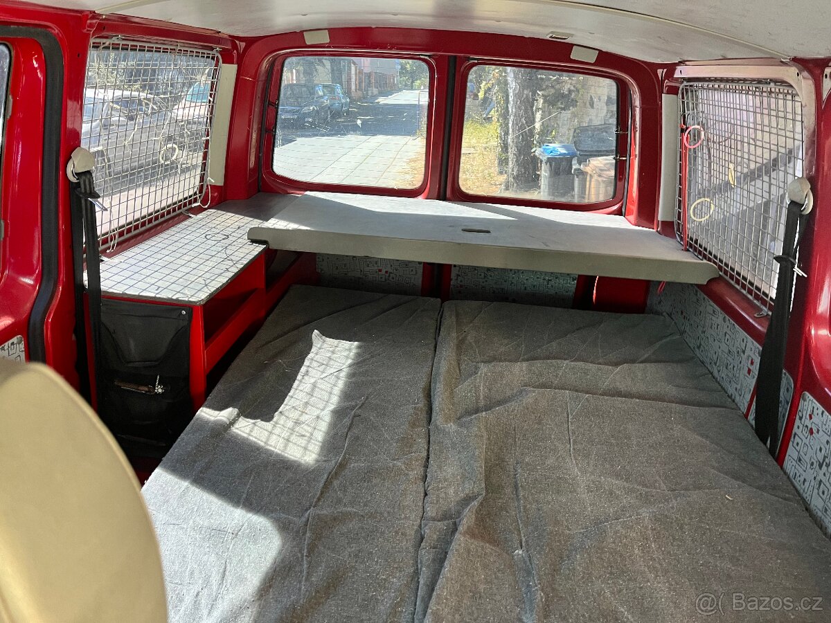 Transporter T5 1,9 TDI 77 kW rok 2007 - 5