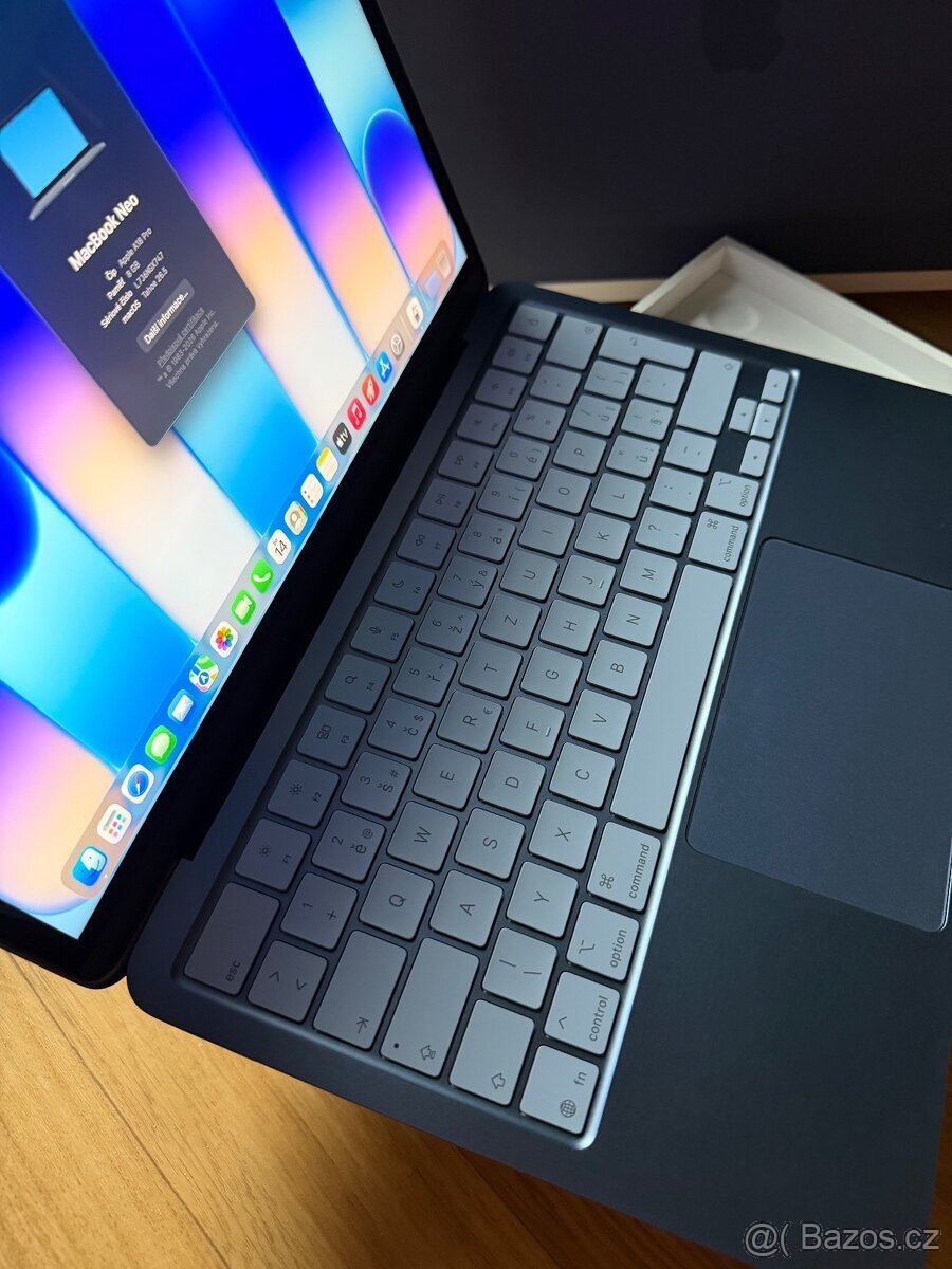 MacBook Neo 13” 256GB - 5