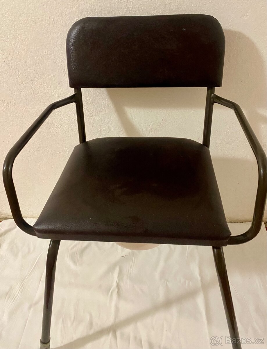 Toaletní židle pevná - 5