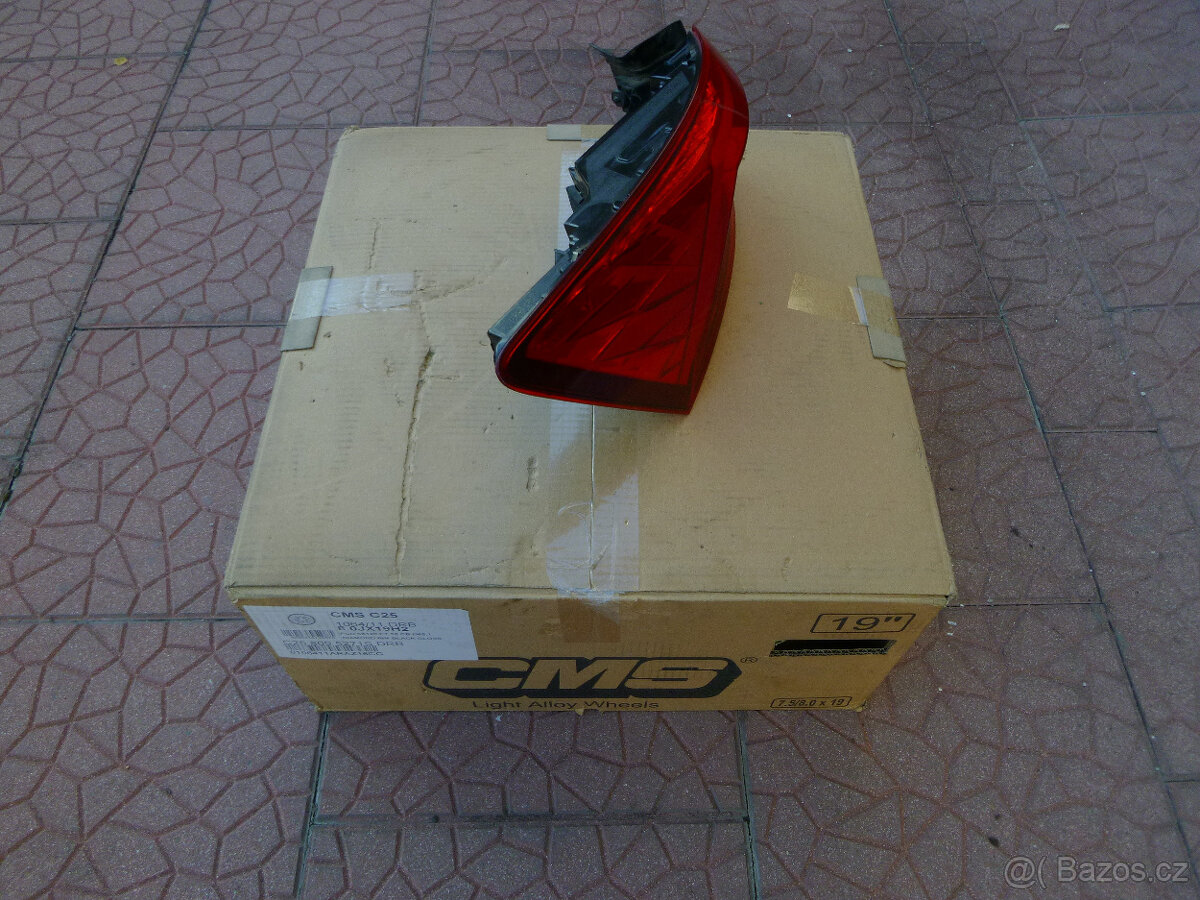 Škoda Kodiaq orig světlo lampa 566941015F 565945207A - 5