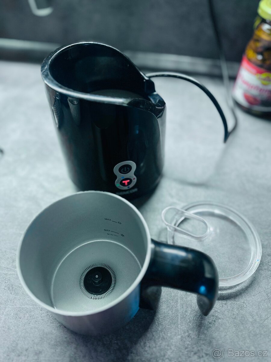 automatický pěnič mléka Sencor SMF 4000BK - 5