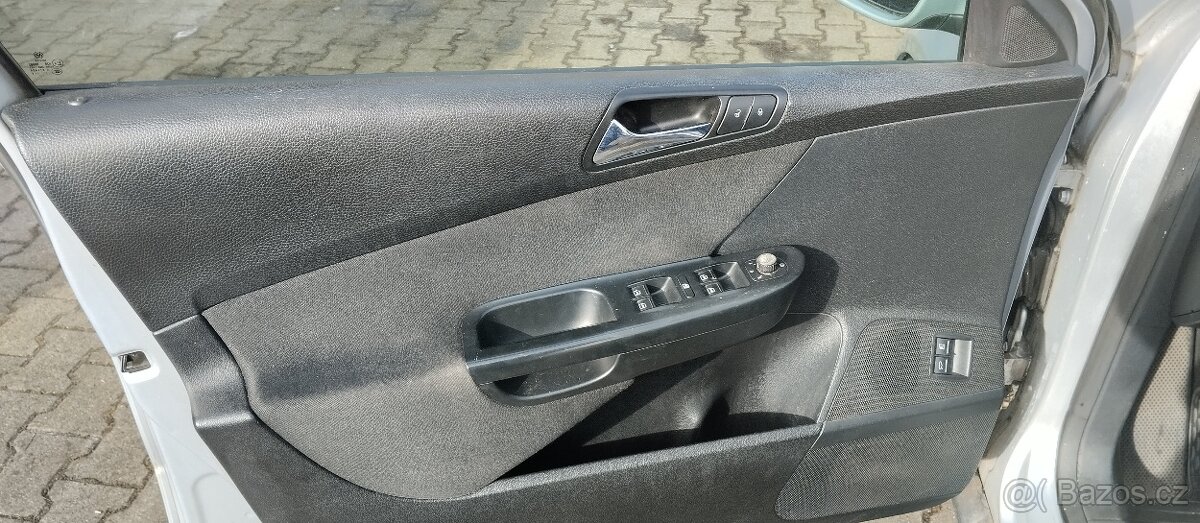Prodám VW Passat B6 2.0TDI 103 kW DSG - 5