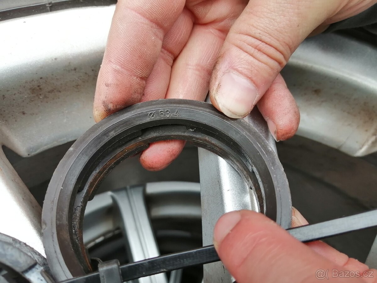 Pneu 235/40R18 AL 8x18 5x108 - 5