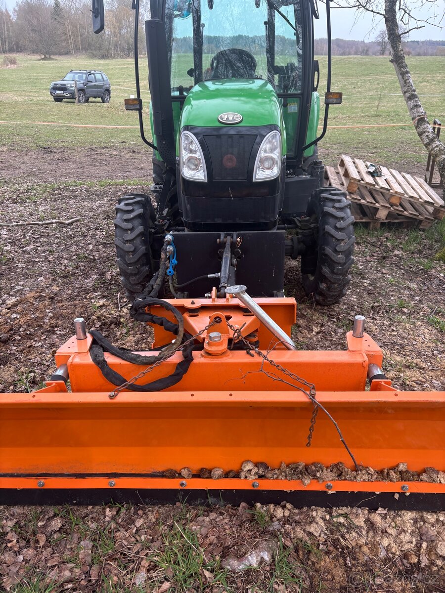 Malotraktor YTO MF 404 - 5